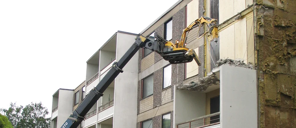 ari-abbruch-fassadendemontage-bild-1